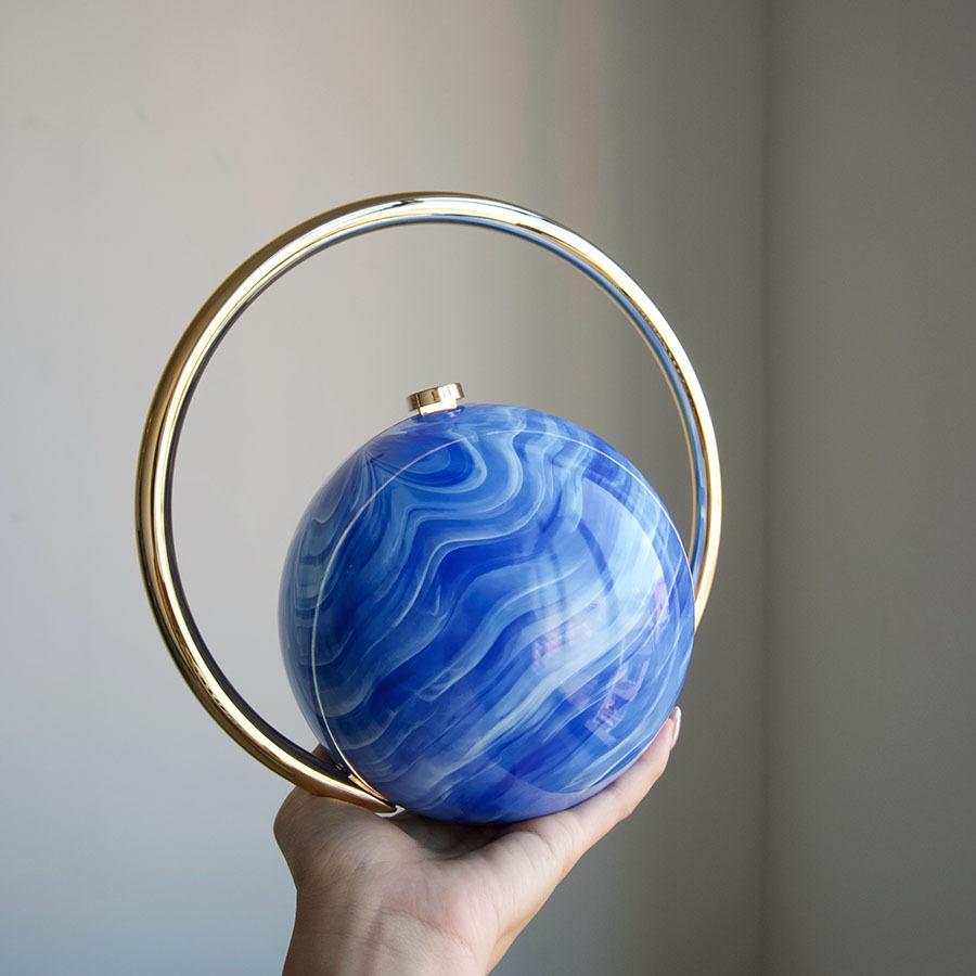 Handbag marble pattern new spherical dinner bag electroplating simple box bag синий
Handbag marble pattern new spherical dinner bag electroplating simple box bag синий