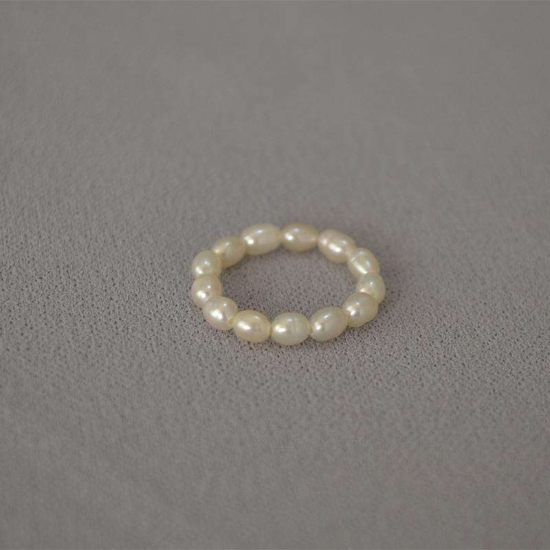 Korean Style Freshwater Pearl Elastic Ring - Elegant, Versatile, Delicate Design for Women One size
Korean Style Freshwater Pearl Elastic Ring - Elegant, Versatile, Delicate Design for Women One size