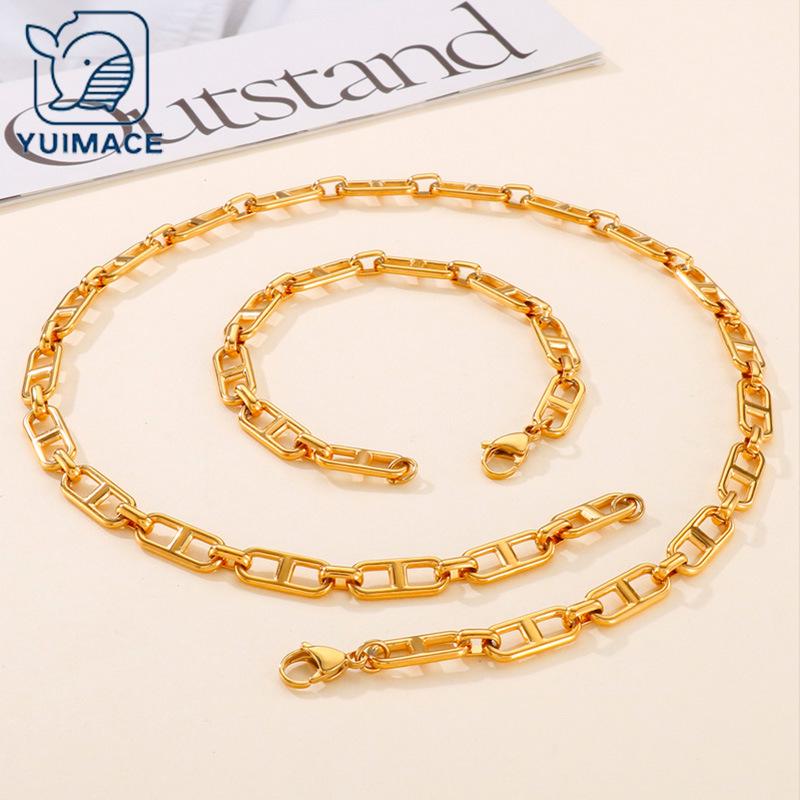 Trendy Stainless Steel Figaro Chain Bracelet & Necklace Set - Simple, Versatile Jewelry Accessory
Trendy Stainless Steel Figaro Chain Bracelet & Necklace Set - Simple, Versatile Jewelry Accessory