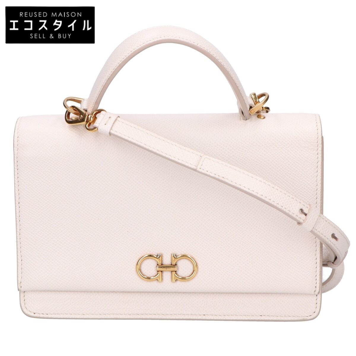 Salvatore Ferragamo JP-22D866 Leather Gancini 2-Way Shoulder Bag Handbag whiteUsed
Salvatore Ferragamo JP-22D866 Leather Gancini 2-Way Shoulder Bag Handbag whiteUsed