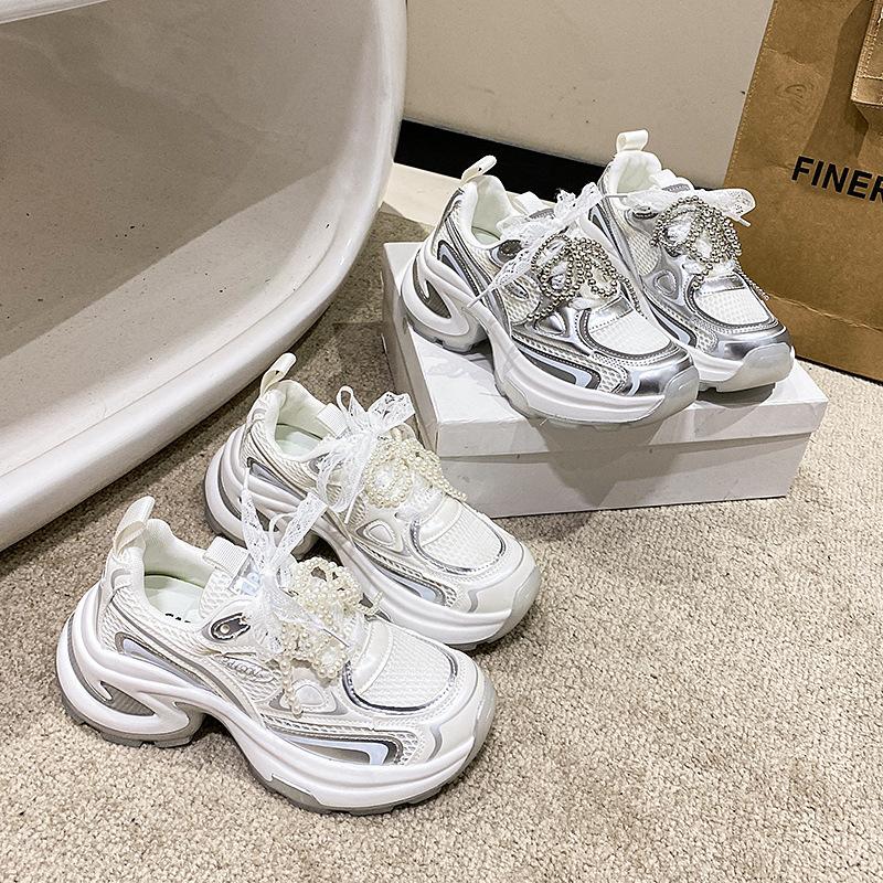 Ribbon platform versatile women s shoes summer new retro small height increase casual sports shoes 35 білий
Ribbon platform versatile women s shoes summer new retro small height increase casual sports shoes 35 білий