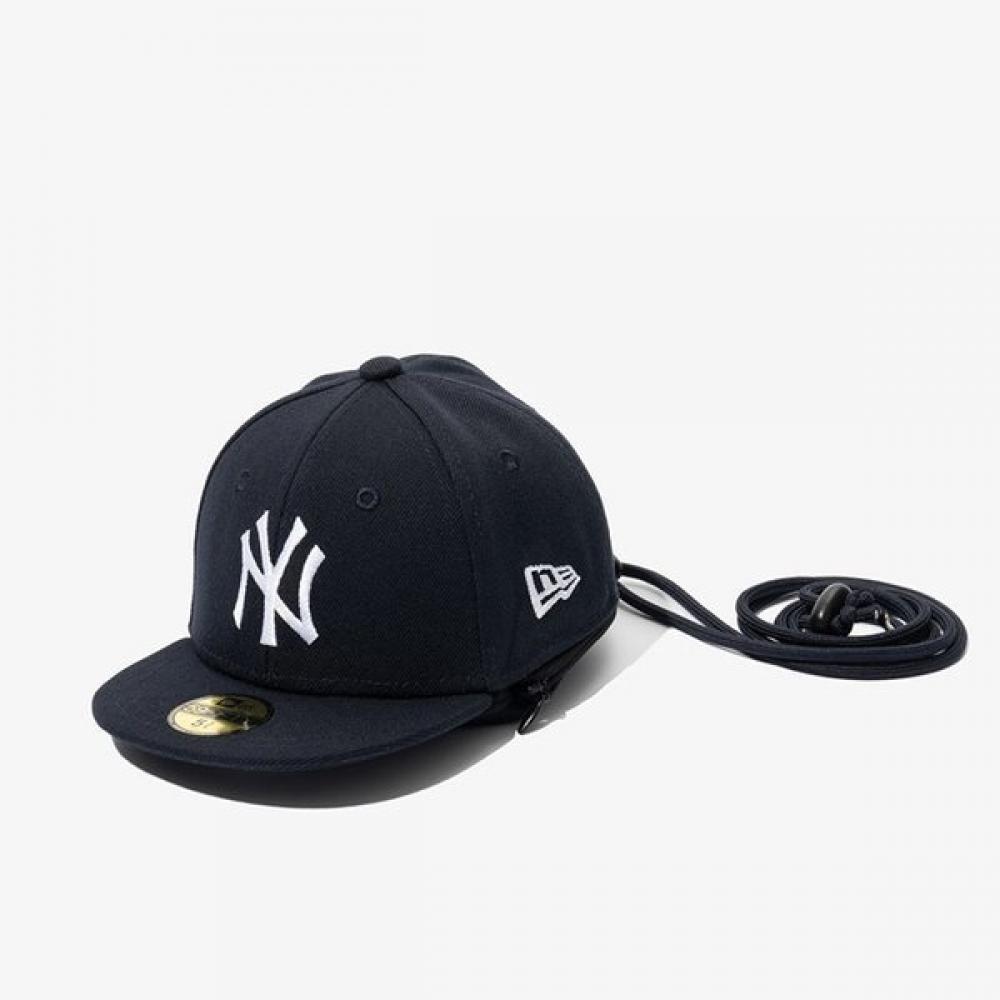 Оригинальный чехол для бейсболки New Era Domestic Store Mlb New York Yankees с шейным ремешком 14538104 14538104/OSFM
Оригинальный чехол для бейсболки New Era Domestic Store Mlb New York Yankees с шейным ремешком 14538104 14538104/OSFM