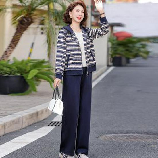 Mom s Elegant 2026 Spring & Autumn Sportswear: Long-Sleeve Hoodie Two-Piece Set for Middle-Aged & Elderly Women XL
Mom s Elegant 2026 Spring & Autumn Sportswear: Long-Sleeve Hoodie Two-Piece Set for Middle-Aged & Elderly Women XL