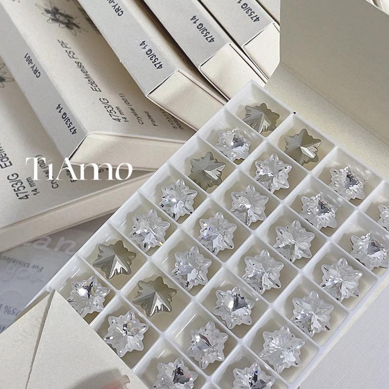 Huazi Snowflake Nail Art Rhinestones: 12mm K9, High-Quality, Super Shiny, Pointed Bottom, Irregular for Christmas Nail Decorations.
Huazi Snowflake Nail Art Rhinestones: 12mm K9, High-Quality, Super Shiny, Pointed Bottom, Irregular for Christmas Nail Decorations.