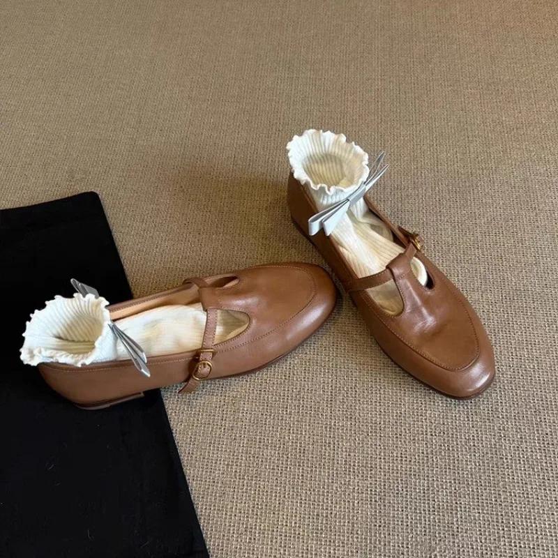 Женские туфли с пряжкой и ремешком на высоком каблуке, модные повседневные туфли с круглым носком, женские, новые бестселлеры, туфли на плоской подошве на низком каблуке 40
Женские туфли с пряжкой и ремешком на высоком каблуке, модные повседневные туфли с круглым носком, женские, новые бестселлеры, туфли на плоской подошве на низком каблуке 40