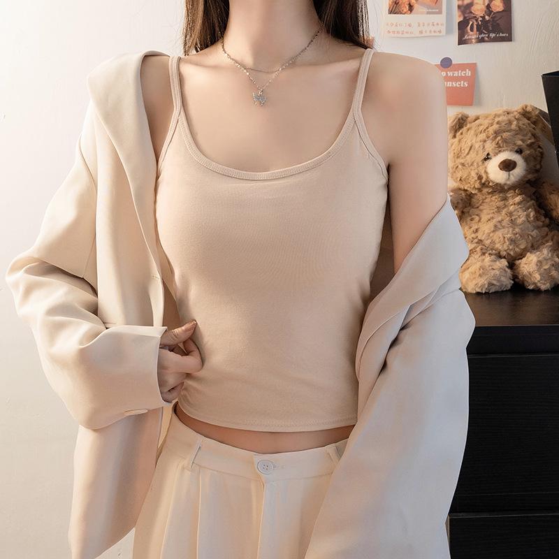 Women s Solid Color Camisole with Built-in Bra Pads - Versatile Layer, Back Shaping, Summer Thin One size (80-120 jin)
Women s Solid Color Camisole with Built-in Bra Pads - Versatile Layer, Back Shaping, Summer Thin One size (80-120 jin)