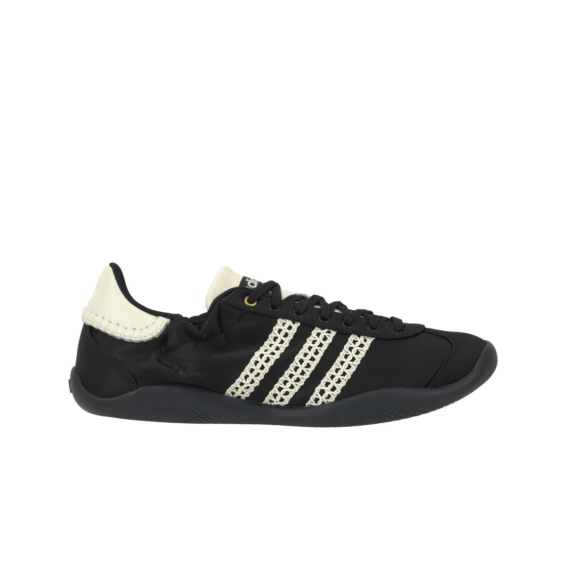 Wales Bonner x adidas Karintha Чорно-Білі Унісекс Кросівки Core-Black Dark-Brown Crew-White IH7259 42⅔
Wales Bonner x adidas Karintha Чорно-Білі Унісекс Кросівки Core-Black Dark-Brown Crew-White IH7259 42⅔