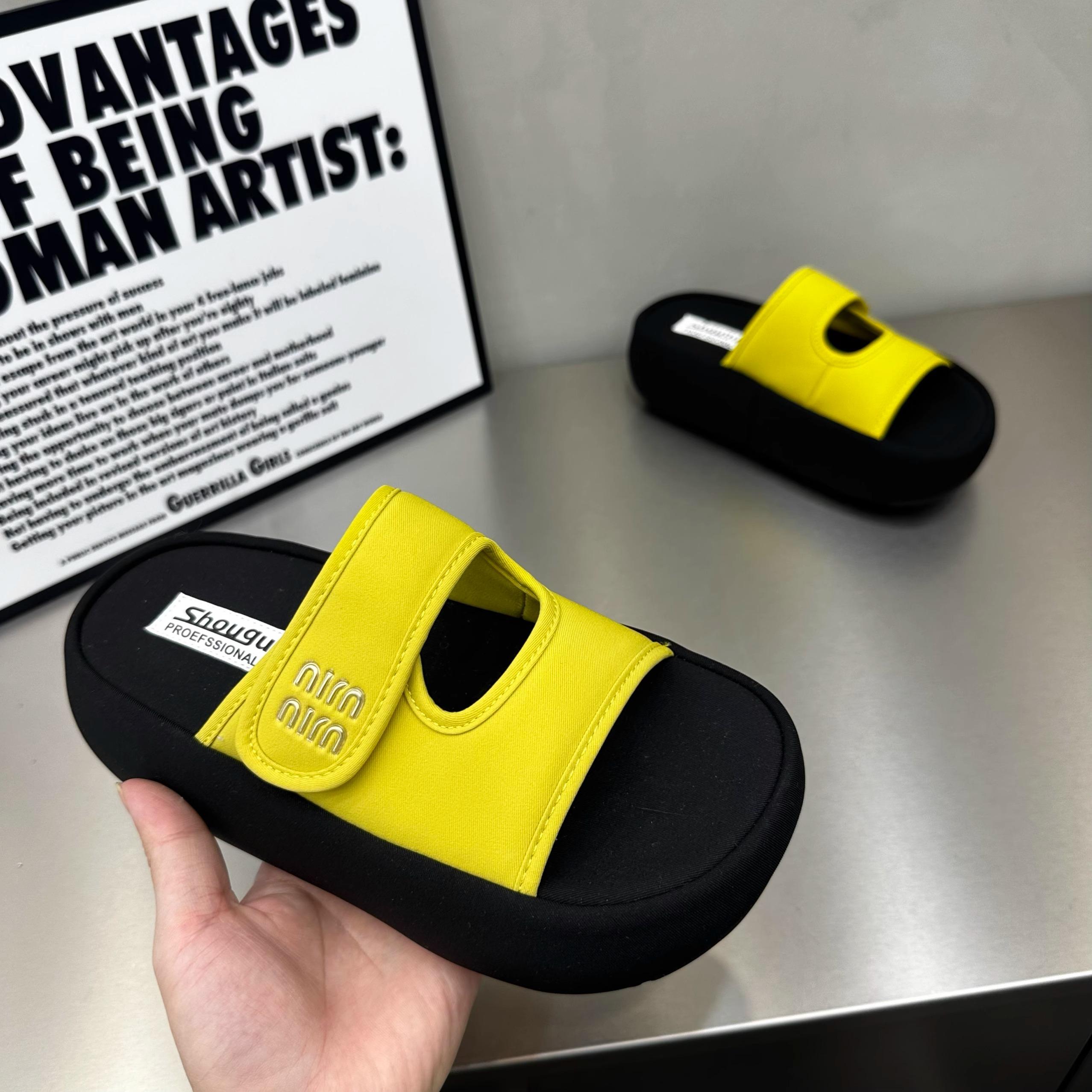 Canvas leaking toes one-word drag women s summer fashion thick-soled one-pedal outer slippers 40 жёлтый
Canvas leaking toes one-word drag women s summer fashion thick-soled one-pedal outer slippers 40 жёлтый