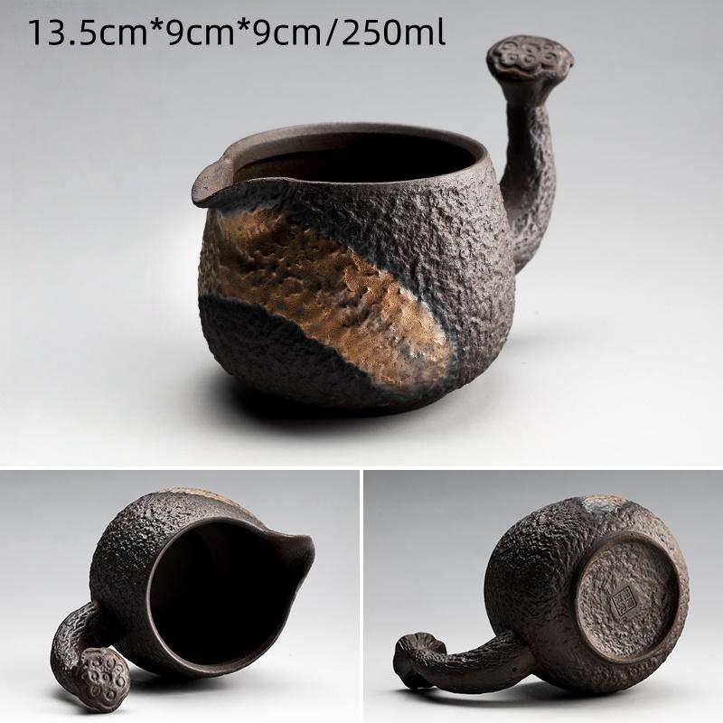 Gilded Iron Glaze Coarse Pottery Side Handle Public Cup Old Rock Mud Tea Sea Cha Hai Handmade Retro Tea Dispenser 200-400ml
Gilded Iron Glaze Coarse Pottery Side Handle Public Cup Old Rock Mud Tea Sea Cha Hai Handmade Retro Tea Dispenser 200-400ml