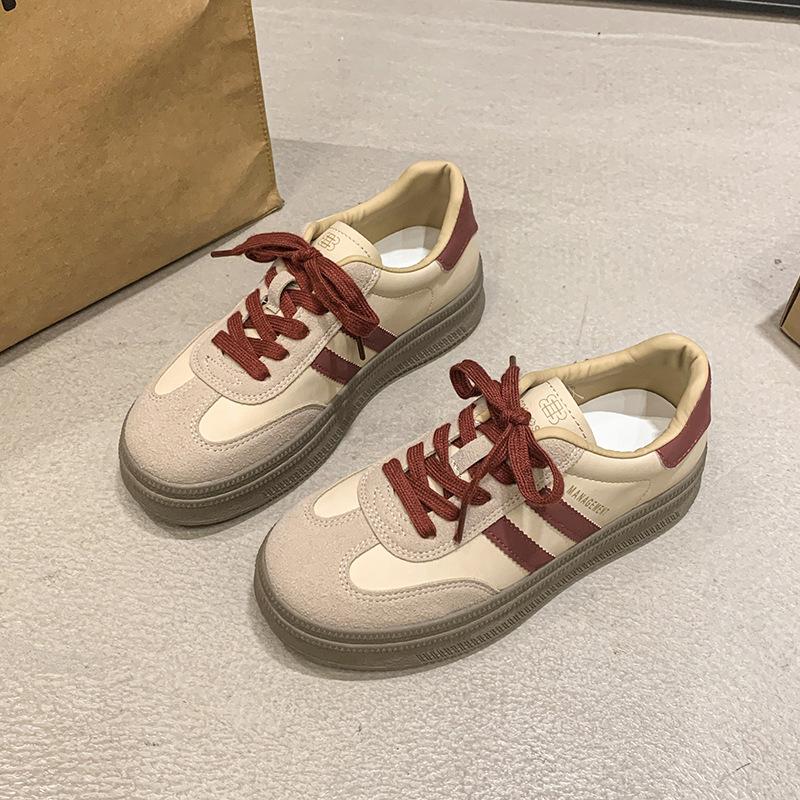 Суворо відібрана платформа німецькі тренувальні туфлі жіночі 2025 весна нова ins тренд європейська станція повсякденний спорт універсальні студентські кеди 40 червоний
Суворо відібрана платформа німецькі тренувальні туфлі жіночі 2025 весна нова ins тренд європейська станція повсякденний спорт універсальні студентські кеди 40 червоний