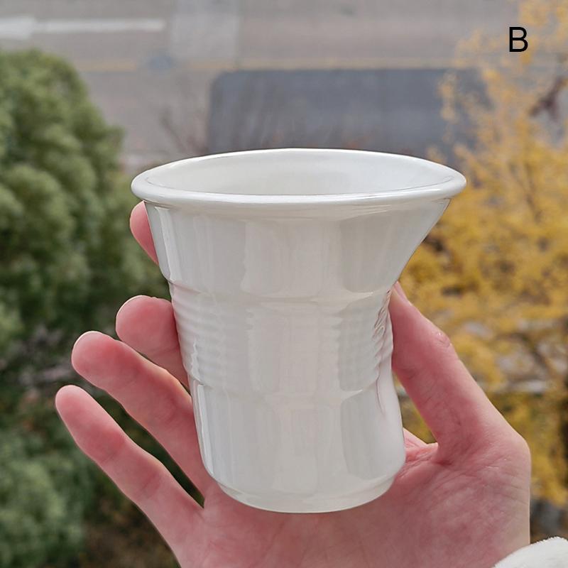 Чашки и кружки в корейском стиле, кофейная кружка, белая керамическая скандинавская морщинистая чашка, стакан для питья кофе с английскими буквами
Чашки и кружки в корейском стиле, кофейная кружка, белая керамическая скандинавская морщинистая чашка, стакан для питья кофе с английскими буквами