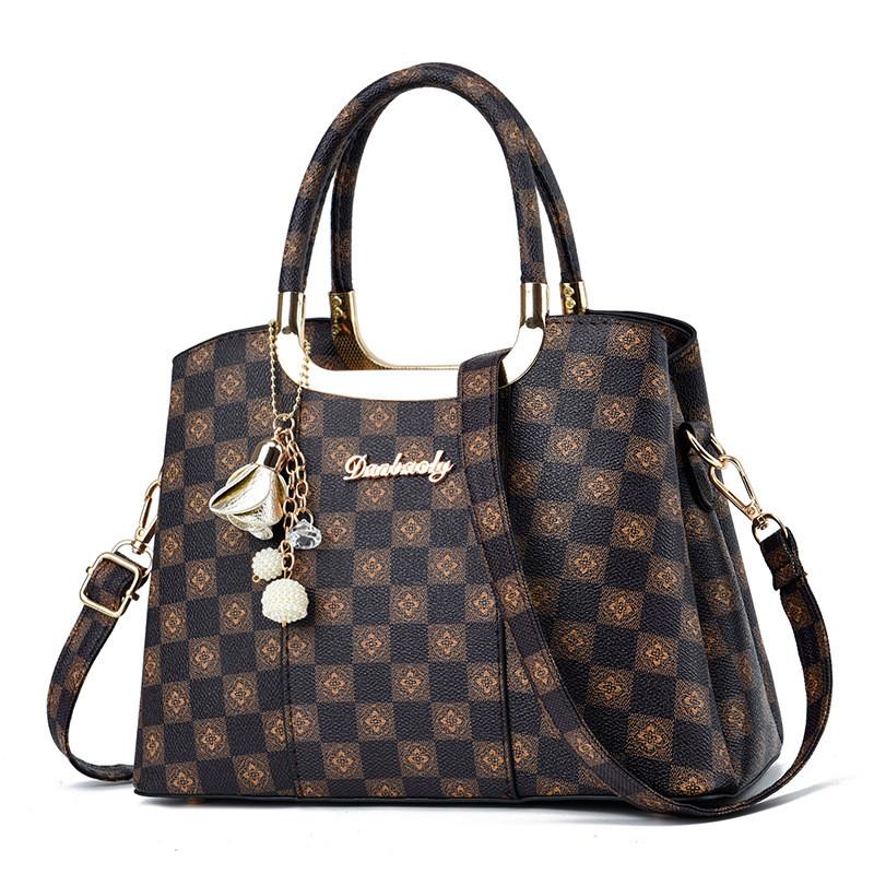 Stylish Casual Pu Shoulder Bag For Women With Chain Detail And Zip Closure In Khaki StyleD
Stylish Casual Pu Shoulder Bag For Women With Chain Detail And Zip Closure In Khaki StyleD