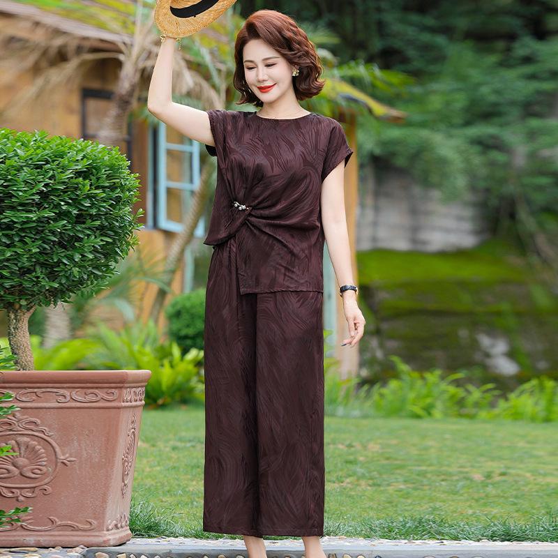 Elegant Summer Set: Stylish Short-Sleeved Top & Large Size Two-Piece for Middle-Aged & Elderly Moms - 2026 Collection 3XL кавовий
Elegant Summer Set: Stylish Short-Sleeved Top & Large Size Two-Piece for Middle-Aged & Elderly Moms - 2026 Collection 3XL кавовий