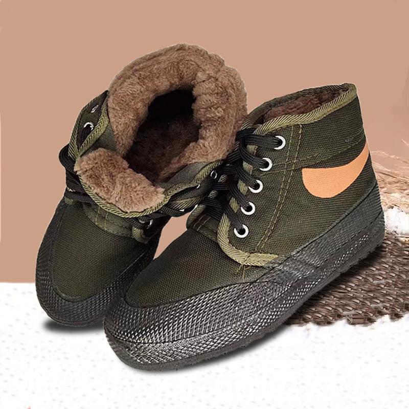 A piece of velvet and thickened high-top cold storage cotton shoes, men s thermal rubber shoes. 45
A piece of velvet and thickened high-top cold storage cotton shoes, men s thermal rubber shoes. 45
