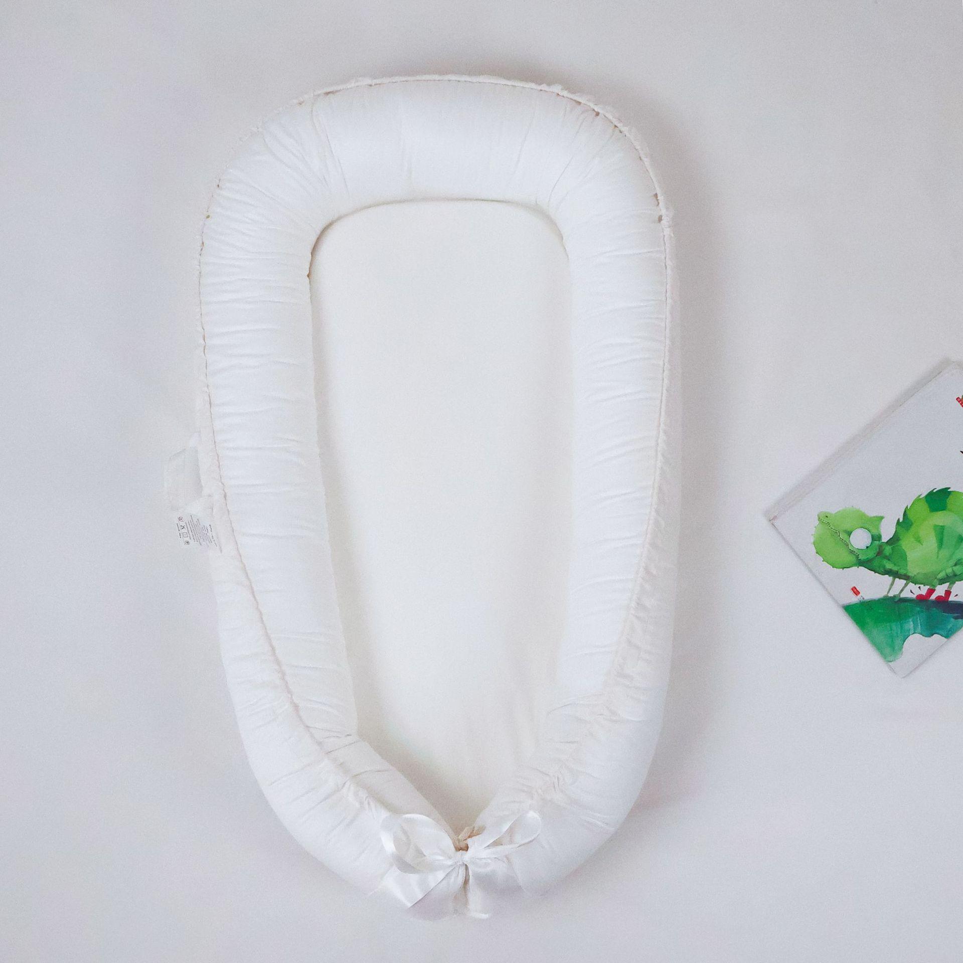 Pure Cotton Portable Baby Bed with Anti-Pressure Rail 85x50x12 cm
Pure Cotton Portable Baby Bed with Anti-Pressure Rail 85x50x12 cm
