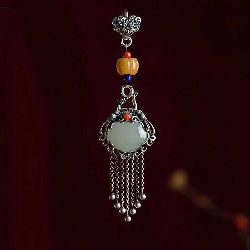 Оригинальный Кулон-пуговица Ретро Кисточка Длинный Ципао Китайский стиль Натуральный Хэтяньский зеленый нефрит Аксессуары для Ханфу Ювелирные изделия
Оригинальный Кулон-пуговица Ретро Кисточка Длинный Ципао Китайский стиль Натуральный Хэтяньский зеленый нефрит Аксессуары для Ханфу Ювелирные изделия