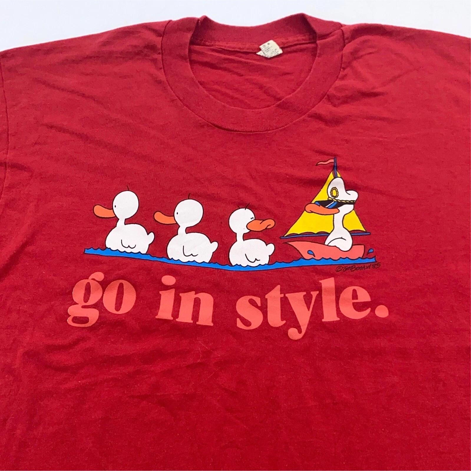 винтажная футболка 80-х GO IN STYLE с мультяшной уткой, плывущей на лодке, РАЗМЕР S/M, мягкая, тонкая L
винтажная футболка 80-х GO IN STYLE с мультяшной уткой, плывущей на лодке, РАЗМЕР S/M, мягкая, тонкая L