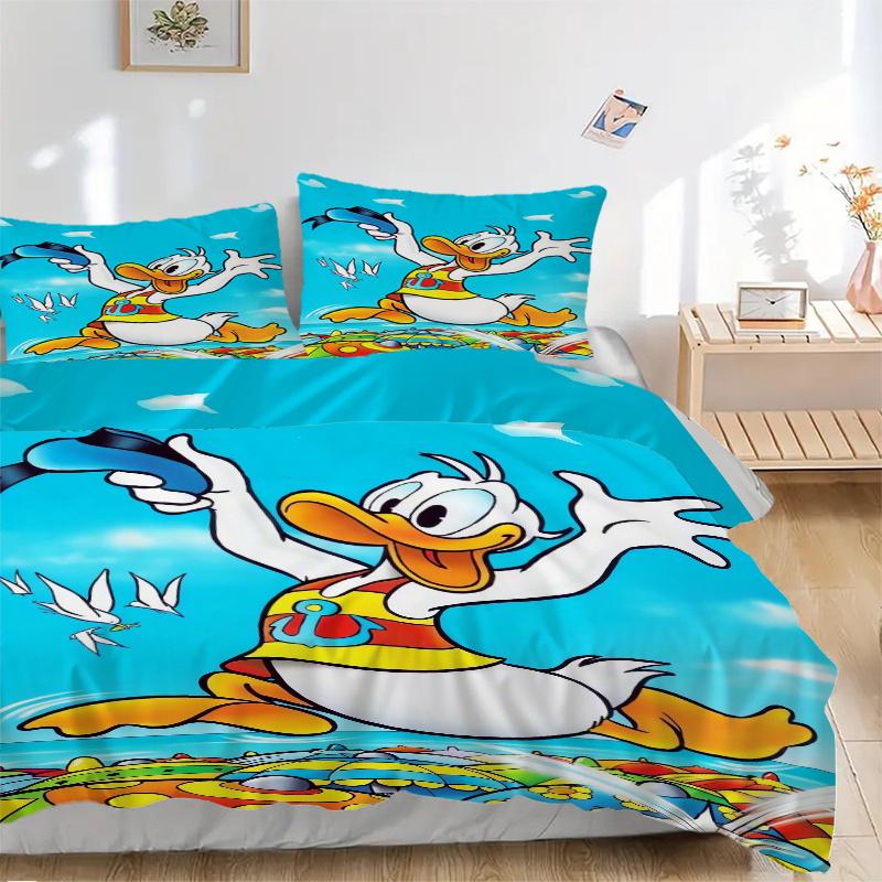 3pcs Donald Duck Print Cover Set Ultra Soft, Breathable, and Comfortable Bedding with Stylish Design for Bedroom and Guest Room Decor 1 Cover and 135x200cm
3pcs Donald Duck Print Cover Set Ultra Soft, Breathable, and Comfortable Bedding with Stylish Design for Bedroom and Guest Room Decor 1 Cover and 135x200cm