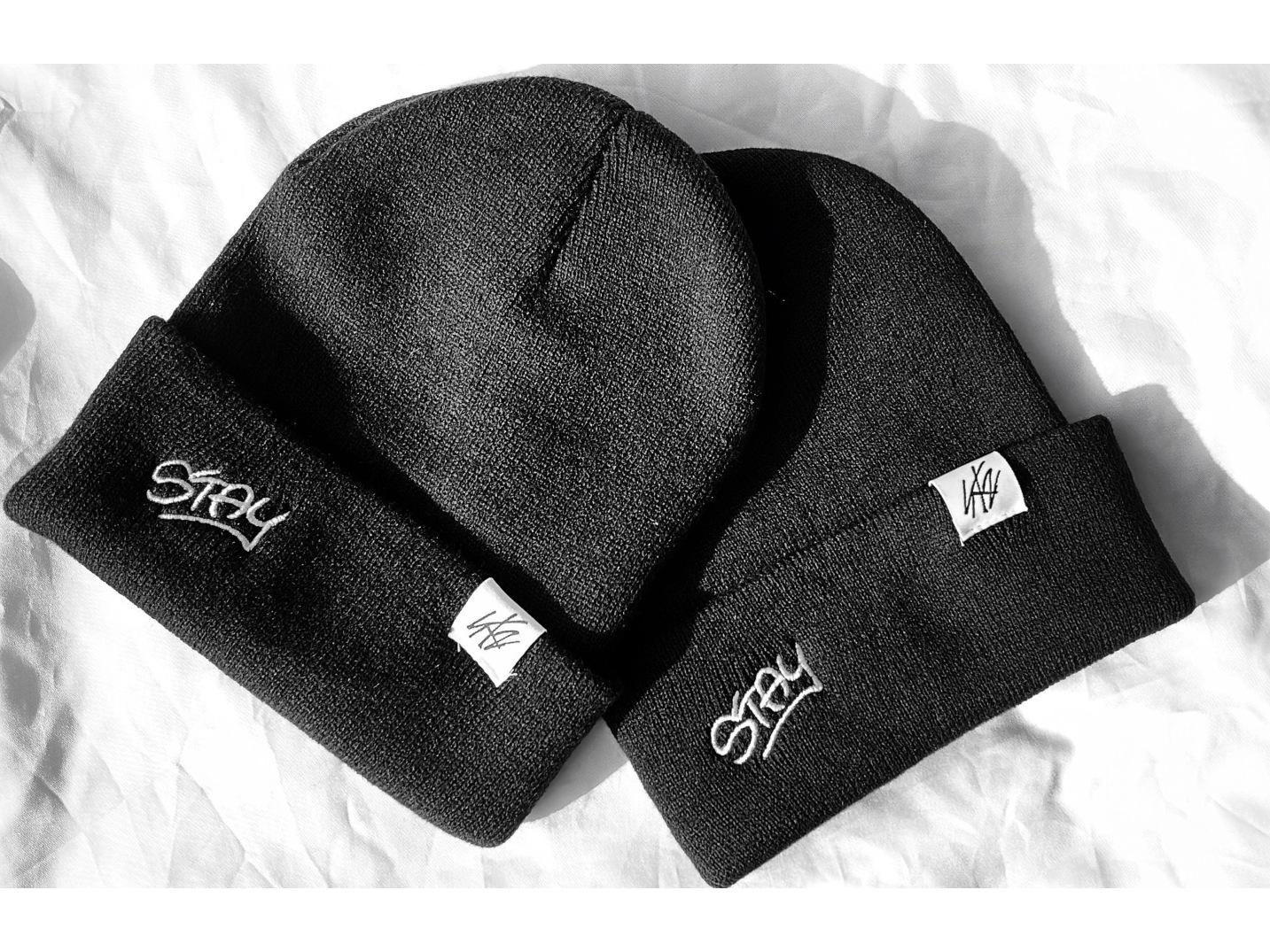 «Вязаная шапка STAY — концертный выпуск второго тура Bang Chan от SKZ»
«Вязаная шапка STAY — концертный выпуск второго тура Bang Chan от SKZ»