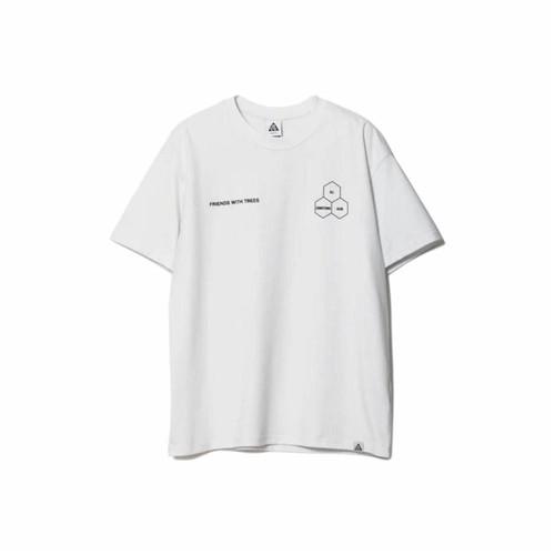 Nike Crew Neck Letter Loose Fit Short Sleeve T-Shirt for Men in White EU S білий
Nike Crew Neck Letter Loose Fit Short Sleeve T-Shirt for Men in White EU S білий