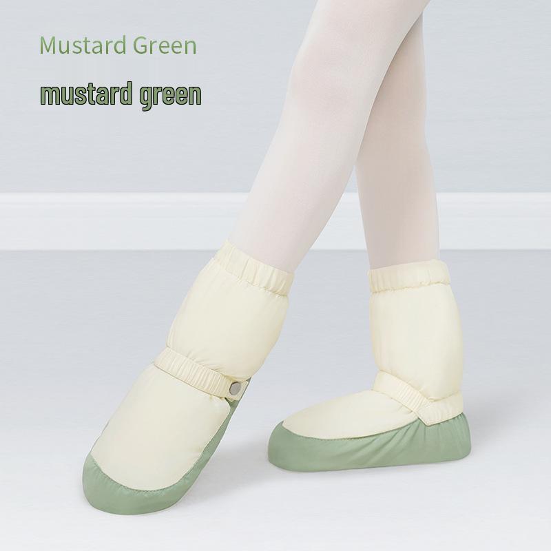 Women s Autumn/Winter Velvet Ballet Warm-up Shoes L 38-39
Women s Autumn/Winter Velvet Ballet Warm-up Shoes L 38-39