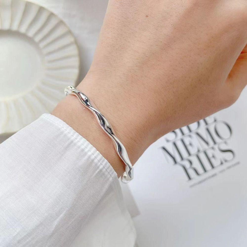Opening Bangle Zinc Zinc Alloy Adjustable Mobius Bracelet Girl Bangle Women Bracelet Korean Style Bracelet
Opening Bangle Zinc Zinc Alloy Adjustable Mobius Bracelet Girl Bangle Women Bracelet Korean Style Bracelet