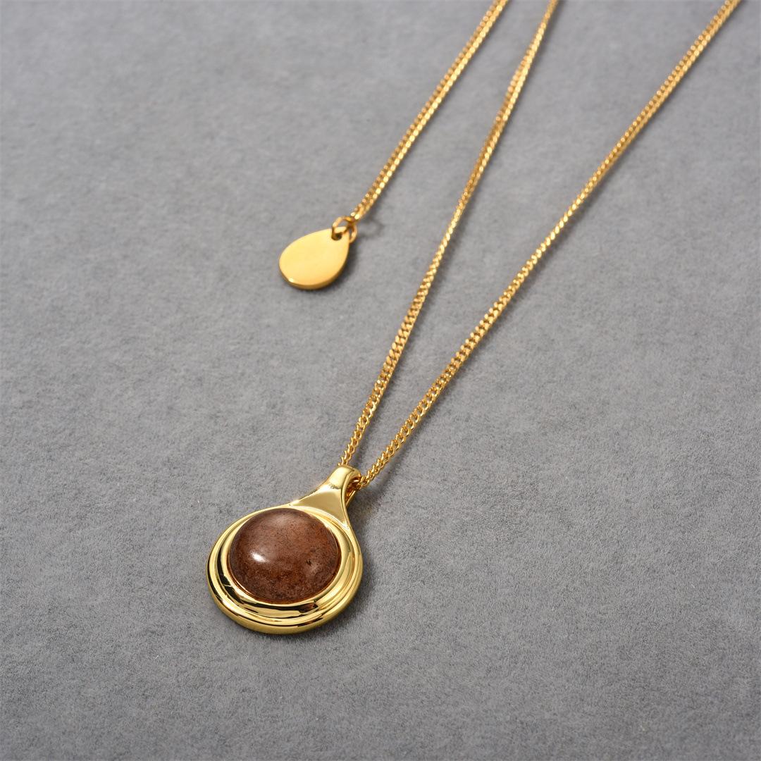 The New Necklace Chain In Summer Is A Stable Length Adjustable Sweater Chain Temperament Suit Stone Pendant For Women
The New Necklace Chain In Summer Is A Stable Length Adjustable Sweater Chain Temperament Suit Stone Pendant For Women