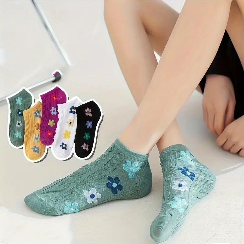 5 pairs Cute and Comfy Floral Print Low Cut Ankle Socks for Women - Soft and Textured Stockings and Hosiery One Size
5 pairs Cute and Comfy Floral Print Low Cut Ankle Socks for Women - Soft and Textured Stockings and Hosiery One Size