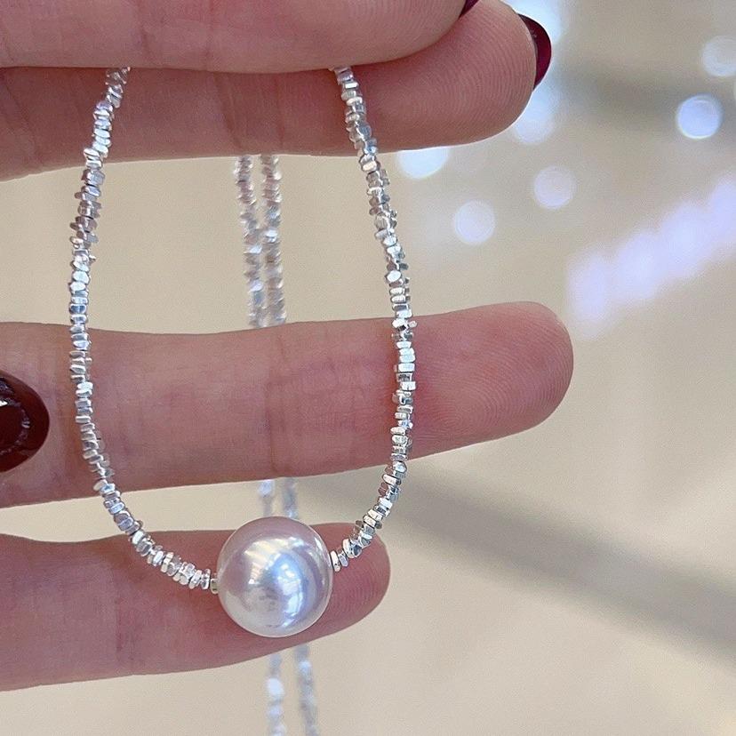 Shi Jia Women s Large Pearl Silver Necklace, S925 Sterling Clavicle Chain, Light Luxury High-End Design 12mm Milk White Pearl Necklace
Shi Jia Women s Large Pearl Silver Necklace, S925 Sterling Clavicle Chain, Light Luxury High-End Design 12mm Milk White Pearl Necklace