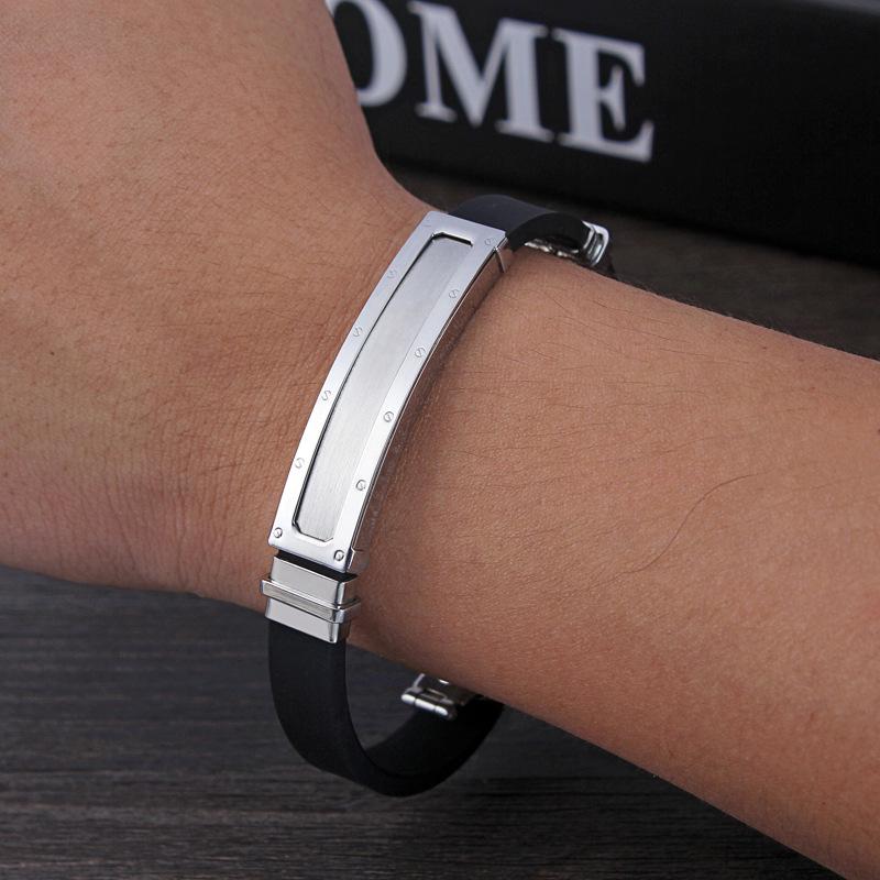 European and American Punk Titanium Steel Men s Bracelet with Studded Design and Korean Fashion Elements
European and American Punk Titanium Steel Men s Bracelet with Studded Design and Korean Fashion Elements