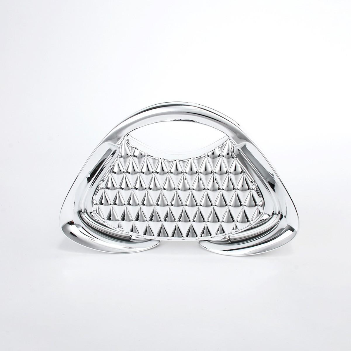 hard shell metal feeling dinner bag women s grid trapezoidal party party evening dress evening bag chain banquet bag
hard shell metal feeling dinner bag women s grid trapezoidal party party evening dress evening bag chain banquet bag