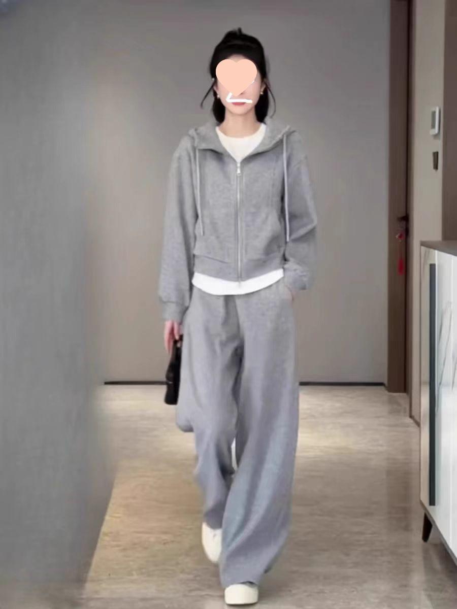 European Style Plus Size Autumn Hooded Jacket & Pants Set - Chic Casual Sportswear for Women M
European Style Plus Size Autumn Hooded Jacket & Pants Set - Chic Casual Sportswear for Women M