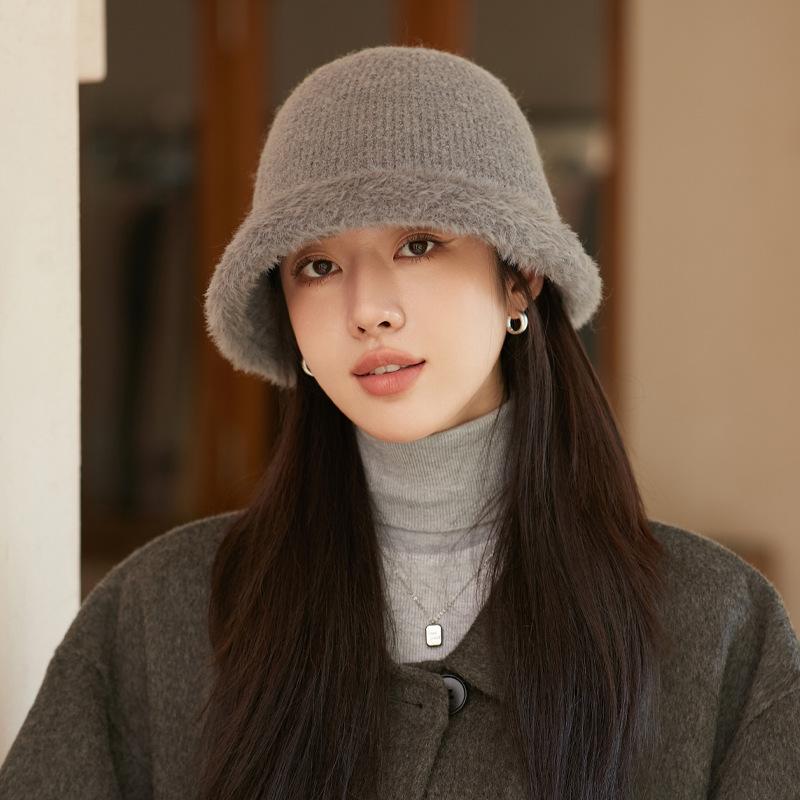 Шапка Жіноча плюшева шапка-відро Зимова тепла шапка для умивальника Модна універсальна шапка-відро
Шапка Жіноча плюшева шапка-відро Зимова тепла шапка для умивальника Модна універсальна шапка-відро