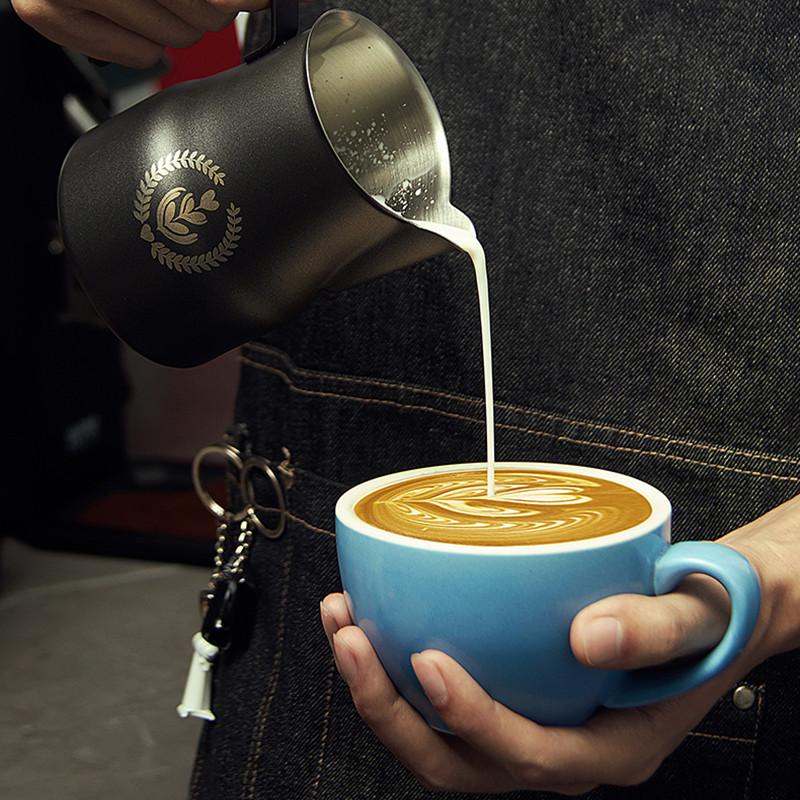 Coffee Milk Frothing Pitcher Jug 304 Stainless Steel Specialized Italian Coffee Steam Frother Cup Eagle Beak Cafe Accessories
Coffee Milk Frothing Pitcher Jug 304 Stainless Steel Specialized Italian Coffee Steam Frother Cup Eagle Beak Cafe Accessories