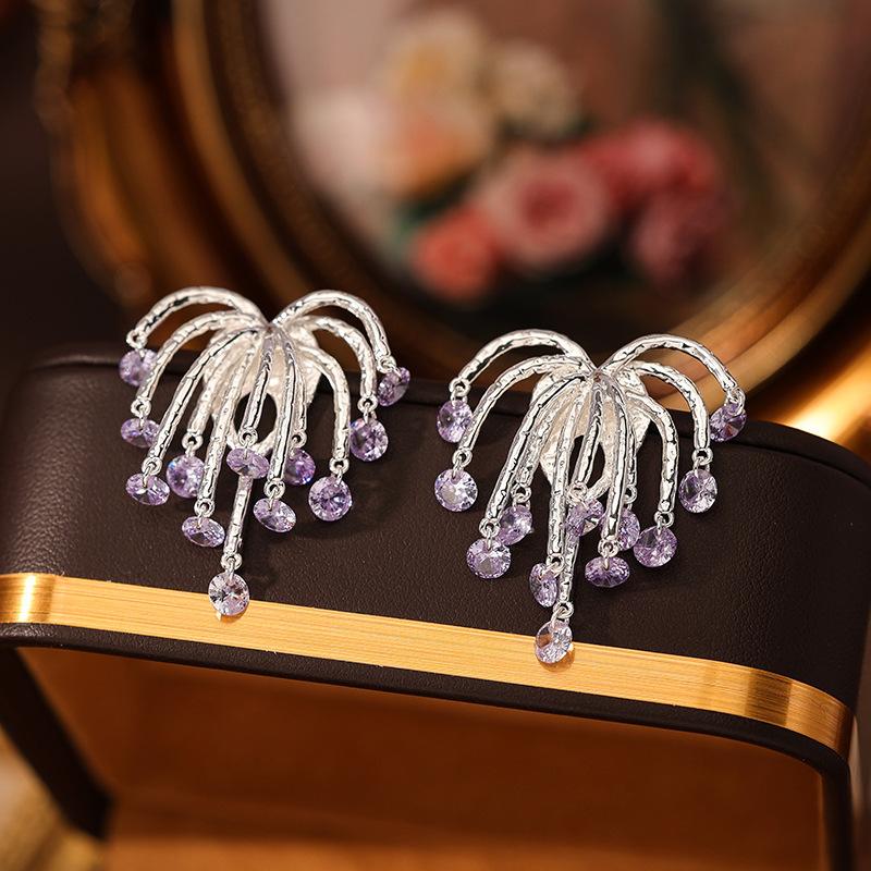 Zircon fireworks fringed earrings temperament stud earrings niche light luxury high-end earrings women
Zircon fireworks fringed earrings temperament stud earrings niche light luxury high-end earrings women