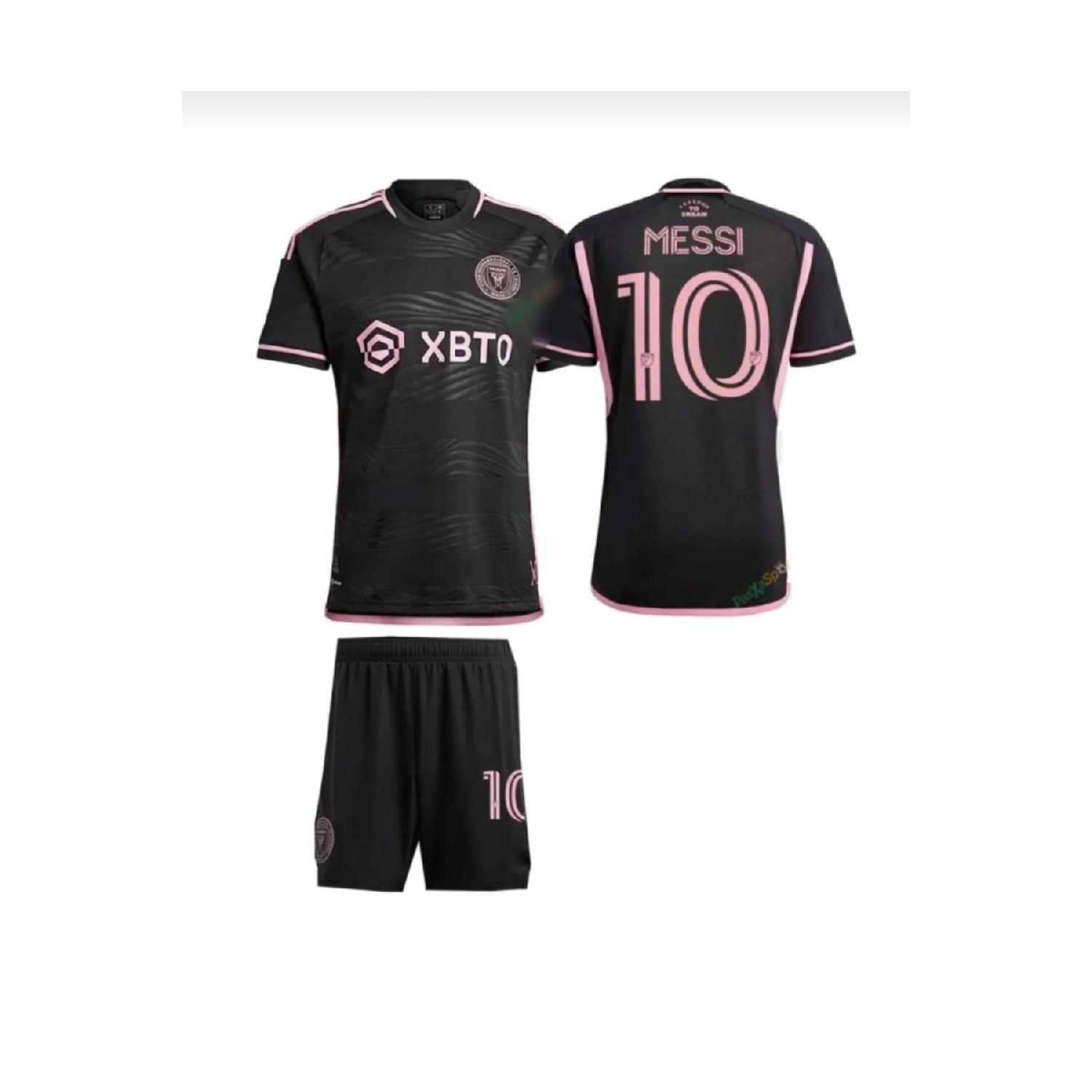 Тройной комплект детских трикотажных шорт и носков Лионеля Месси нового сезона 2023/24 Интер Майами 
Тройной комплект детских трикотажных шорт и носков Лионеля Месси нового сезона 2023/24 Интер Майами