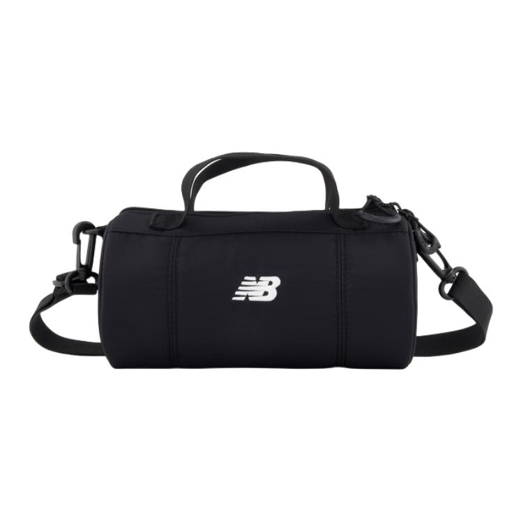 New Balance 2.1L Fashion Versatile Zipper Closure Fabric Handheld Shoulder Crossbody Bag Unisex bags Black LAB43419-BK Black
New Balance 2.1L Fashion Versatile Zipper Closure Fabric Handheld Shoulder Crossbody Bag Unisex bags Black LAB43419-BK Black