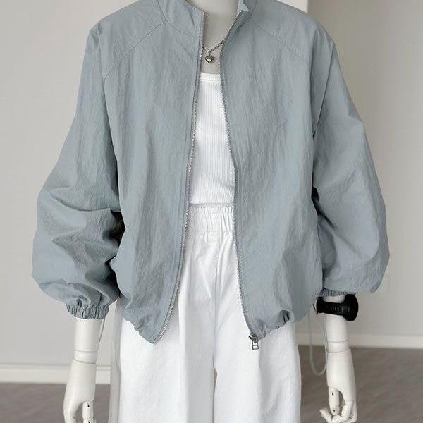 Korean Women s Lightweight Sun Protection Windbreaker: Versatile Casual Jacket for Spring/Summer Outdoor Activities 4XL (recommended 160-180 jin)
Korean Women s Lightweight Sun Protection Windbreaker: Versatile Casual Jacket for Spring/Summer Outdoor Activities 4XL (recommended 160-180 jin)