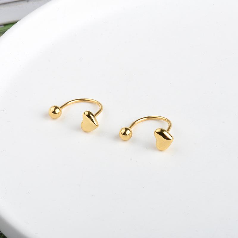 Trendy Light Luxury Bead Earrings: Niche Design, Love-Inspired Ear Bone Studs with Screw Button.
Trendy Light Luxury Bead Earrings: Niche Design, Love-Inspired Ear Bone Studs with Screw Button.