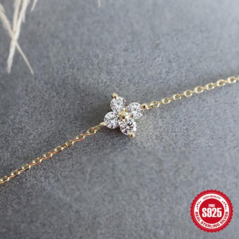 Простой браслет из стерлингового серебра S925 с серебряным покрытием, женский, изящный, мини, четырехлистный клевер, ниша, светлый, роскошный дизайн, темперамент 925 silver золотой
Простой браслет из стерлингового серебра S925 с серебряным покрытием, женский, изящный, мини, четырехлистный клевер, ниша, светлый, роскошный дизайн, темперамент 925 silver золотой