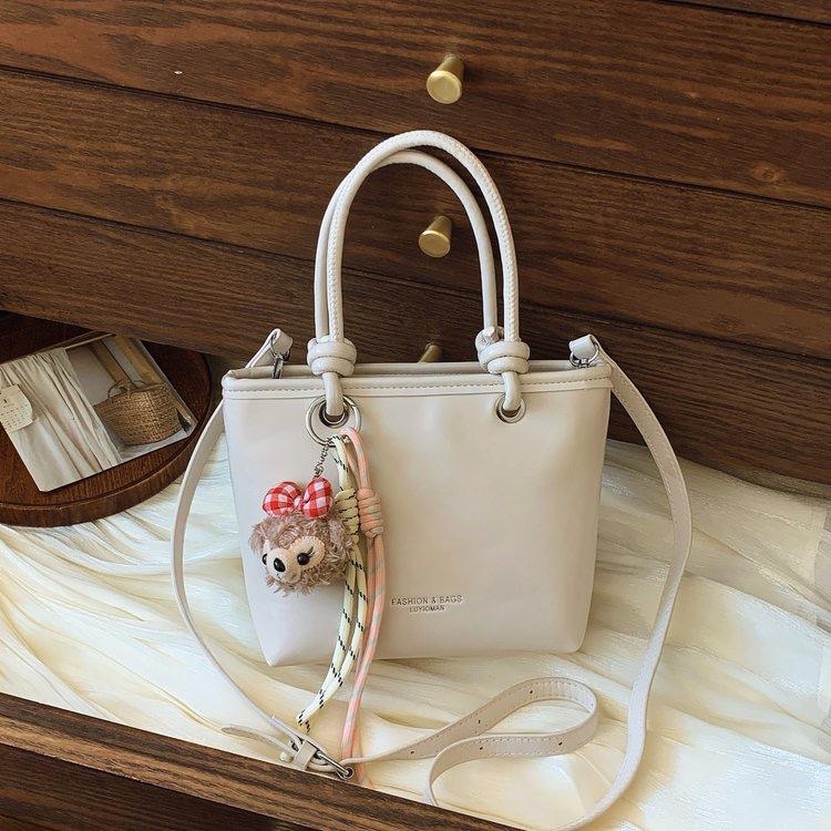 ins retro portable small bag women s popular portable bucket bag, women s spring and summer versatile shoulder messenger bag
ins retro portable small bag women s popular portable bucket bag, women s spring and summer versatile shoulder messenger bag