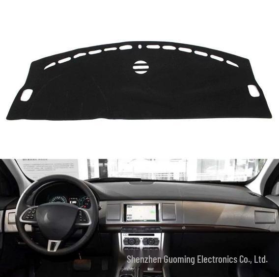 Jaguar XF 2009-2015 Sunshade Anti-Slip Dashboard Mat Polyester Black Edge - Right-Hand Drive
Jaguar XF 2009-2015 Sunshade Anti-Slip Dashboard Mat Polyester Black Edge - Right-Hand Drive