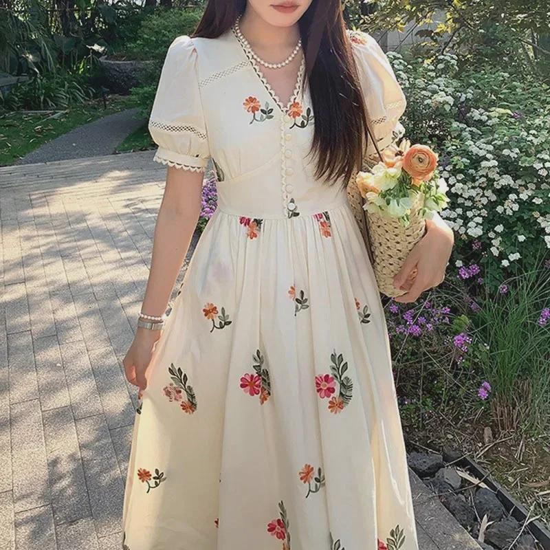 Летнее платье-халат с цветочным кружевом 2024 года для женщин M
Летнее платье-халат с цветочным кружевом 2024 года для женщин M