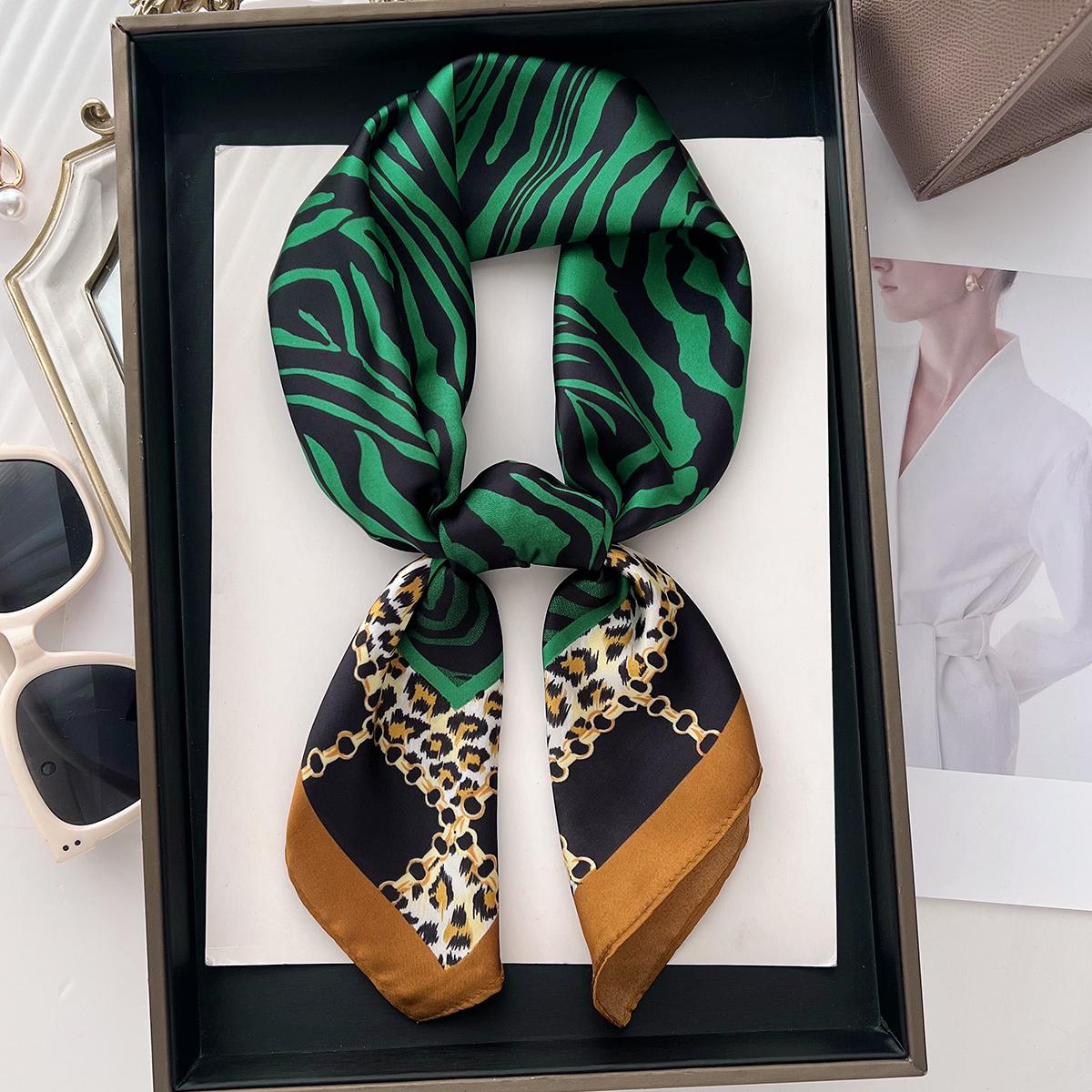 Spring And Summer Simulated Silk Scarf, Foreign Style Small Scarf, Female Versatile Bag Binding, Flight Attendant Decorative Scarf 66cm
Spring And Summer Simulated Silk Scarf, Foreign Style Small Scarf, Female Versatile Bag Binding, Flight Attendant Decorative Scarf 66cm