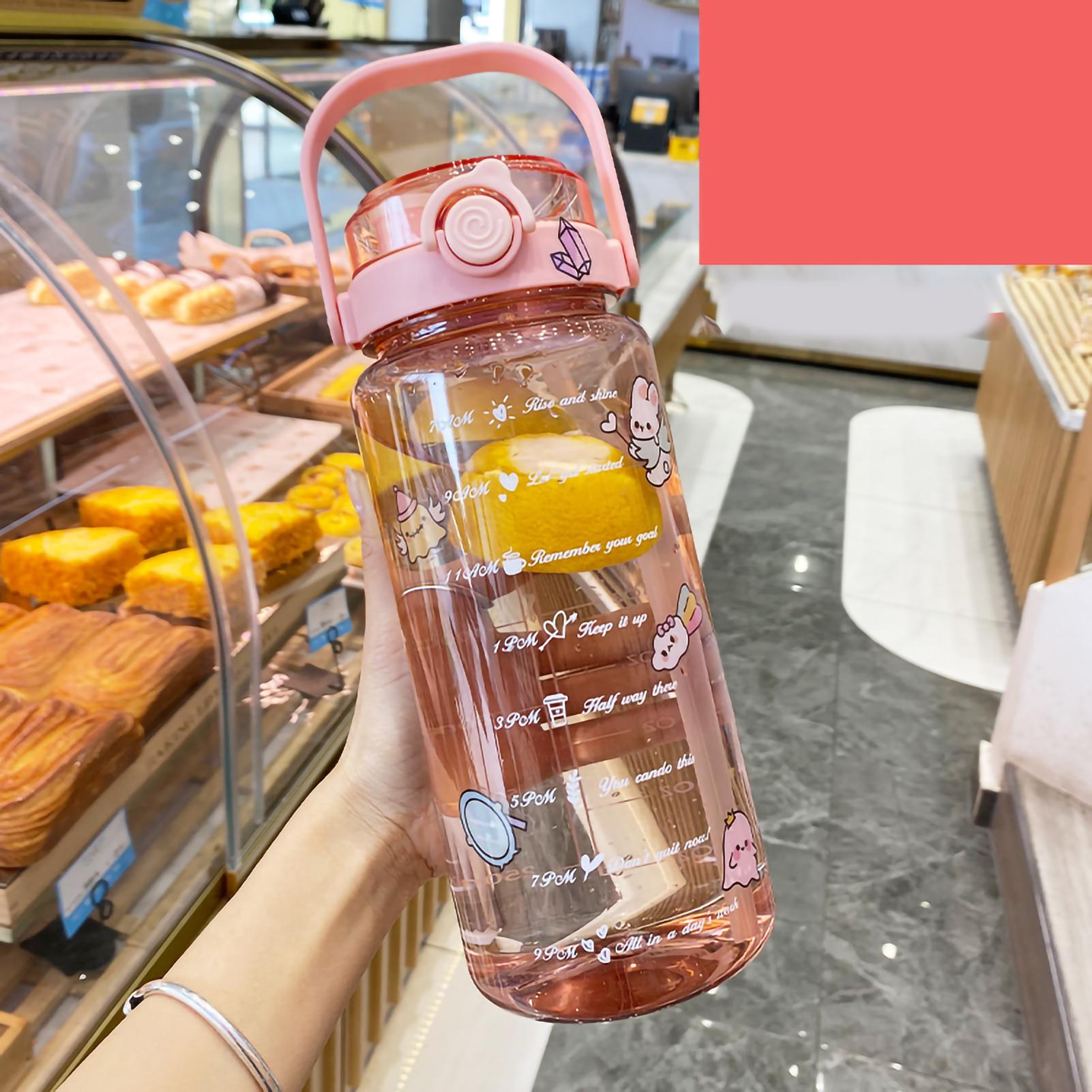 Большая Бутылка для Воды 2 Способа Питья Материал PC PP Прозрачная Шкала Портативная Матовая Большой Кувшин для Воды 2000ml красный
Большая Бутылка для Воды 2 Способа Питья Материал PC PP Прозрачная Шкала Портативная Матовая Большой Кувшин для Воды 2000ml красный