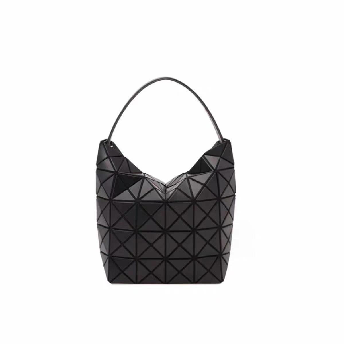 Japan Rhombus Maze Valley Obo Bag Light Luxury Simple Portable Shoulder Bucket Bag Crescent Bag
Japan Rhombus Maze Valley Obo Bag Light Luxury Simple Portable Shoulder Bucket Bag Crescent Bag