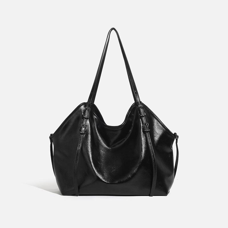 Cross-border women s bag 2024 new trendy retro commuter tote bag, large-capacity crossbody bag, relaxed and stylish shoulder bag чёрный
Cross-border women s bag 2024 new trendy retro commuter tote bag, large-capacity crossbody bag, relaxed and stylish shoulder bag чёрный