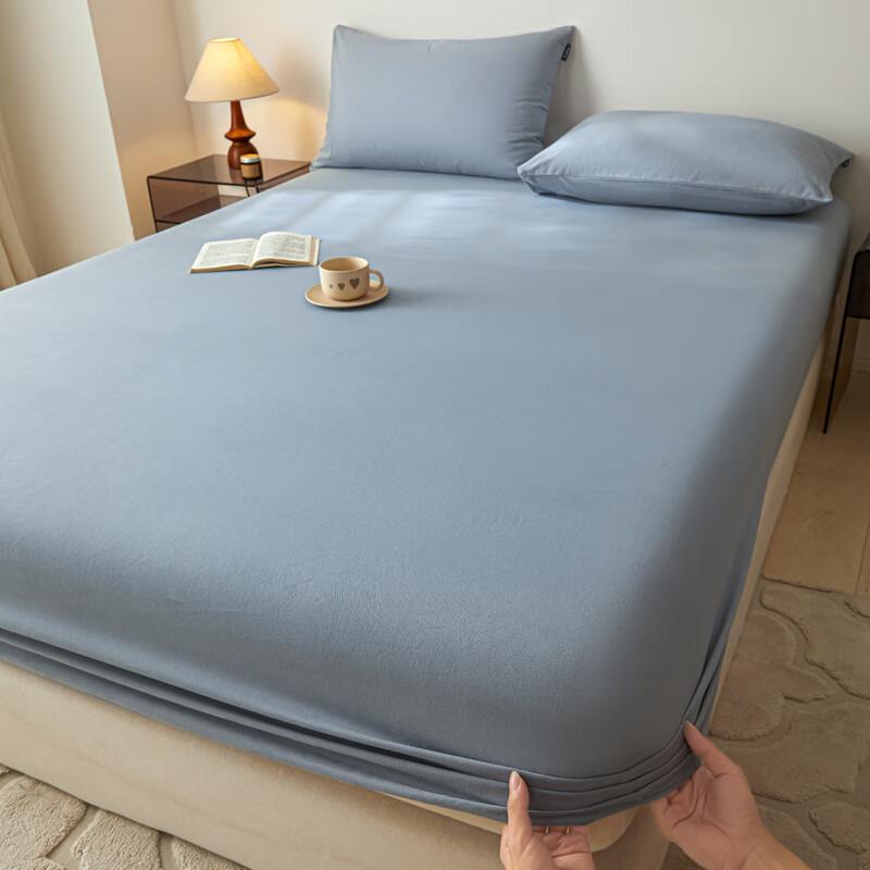 OEING Thick Brushed Fitted Sheet
OEING Thick Brushed Fitted Sheet
