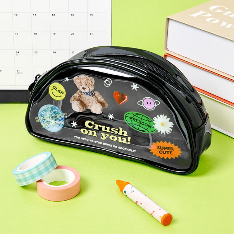 Multi-Pouch Black Retro Teddy Bear PVC (17004066)
Multi-Pouch Black Retro Teddy Bear PVC (17004066)