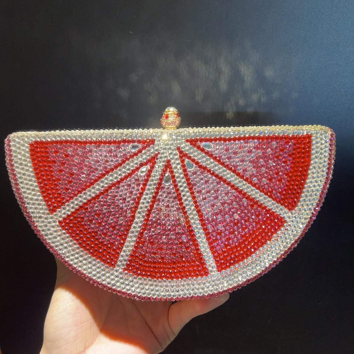 Red Pomelo Crystal Evening Purses Diamond Clutch Bag For Women Wedding Bridal Handbags White/ Pink Party Rhinestone Clutches 18cmX10cmX6cm
Red Pomelo Crystal Evening Purses Diamond Clutch Bag For Women Wedding Bridal Handbags White/ Pink Party Rhinestone Clutches 18cmX10cmX6cm